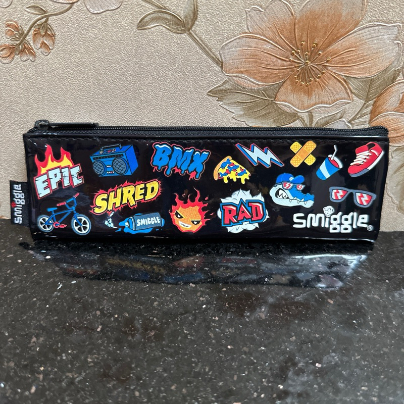 

tempat pensil smiggle