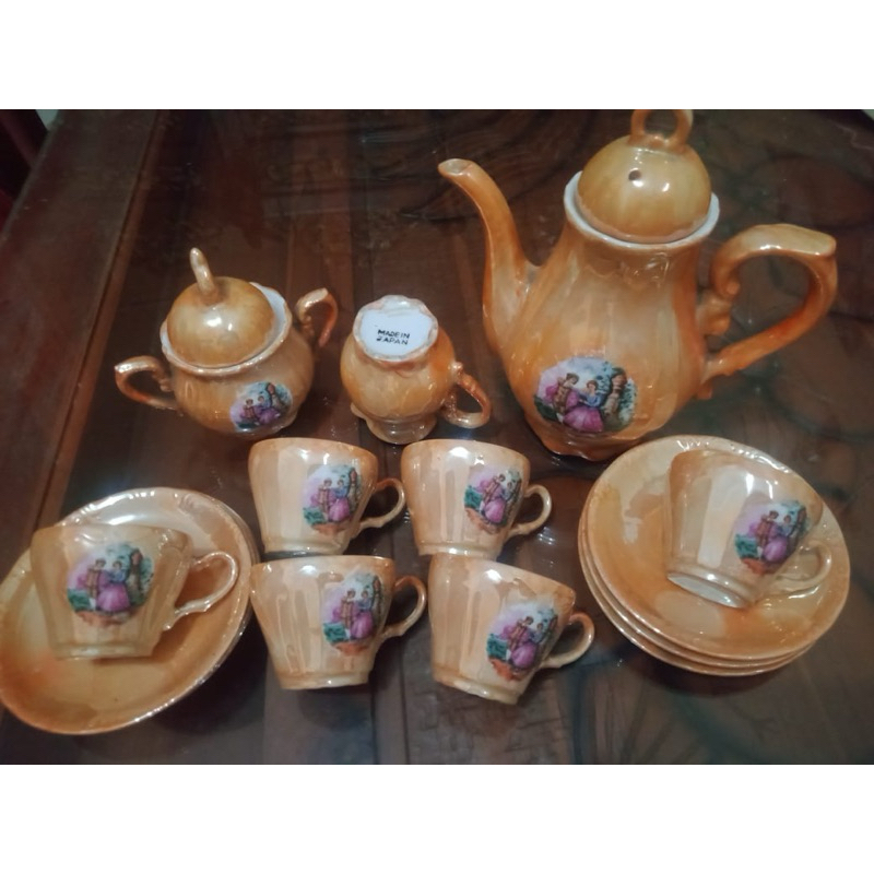 Tea Set Antik 16 Pcs Motif Eropa Classic Made in Japan Original (Preloved hanya Pajangan)