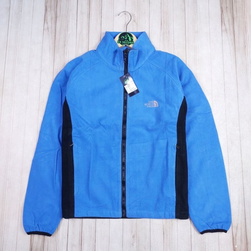 TNF size M - jacket gunung outdoor second original