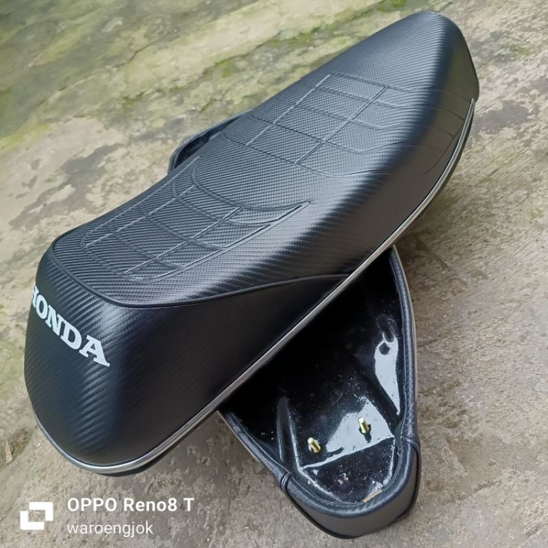 JOK C70 RACING MODEL KAPAL PRAU KULIT KARBON ANTI GEMBOS