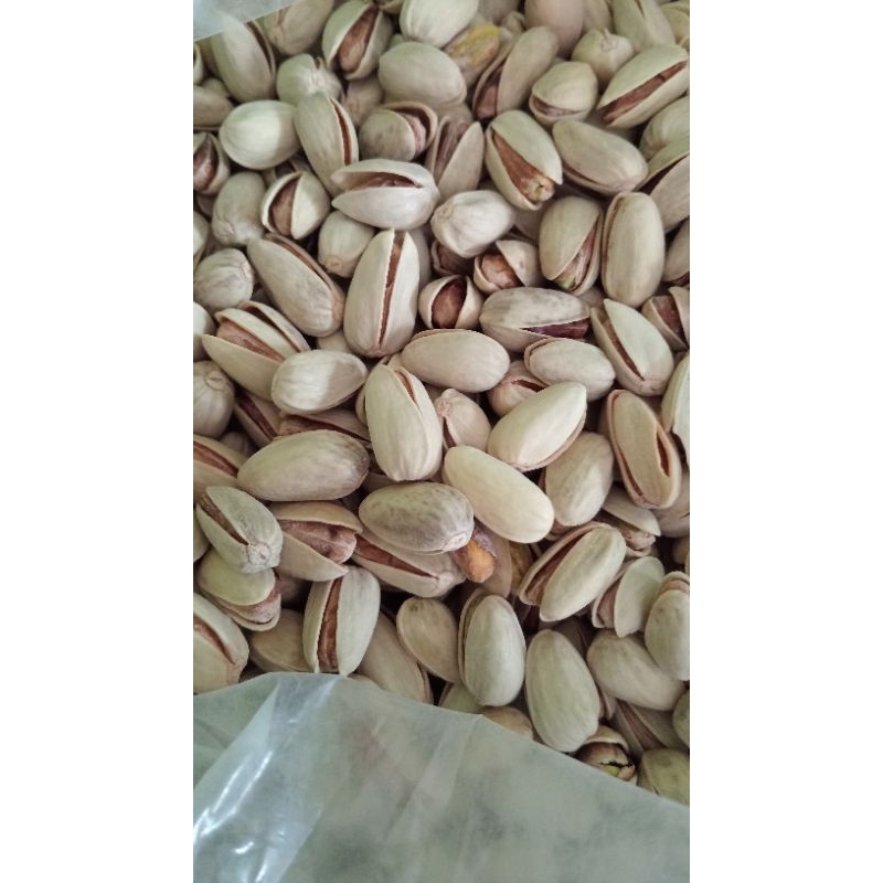 

Kacang Pistachio / Kacang Ketawa / kacang pistachio Panggang /oleh oleh haji umroh