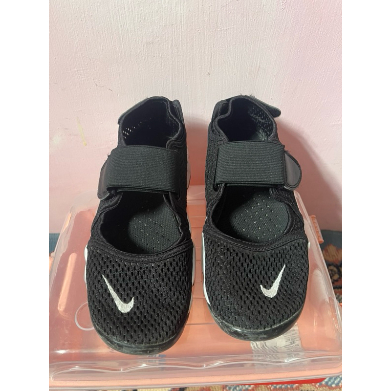 PRELOVED Nke Air Rift Black Size 36