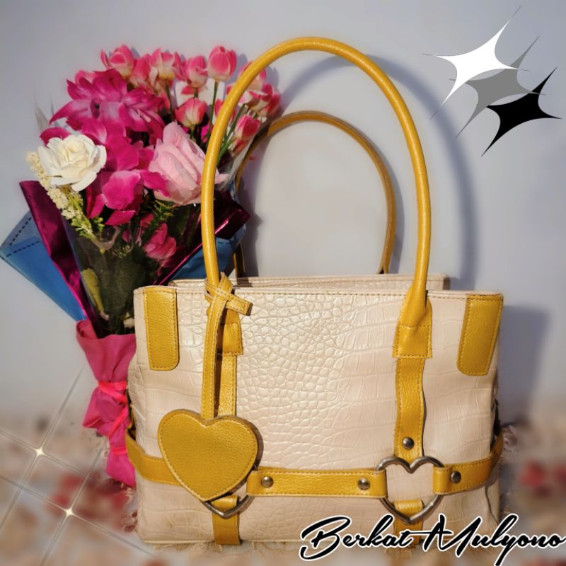 PRELOVED TAS Wanita Warna Kuning Motif Kulit
