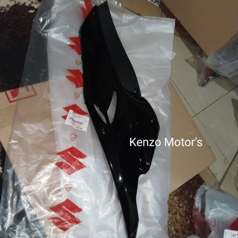 [47122-13H10-YVU] Cover bodi samping kanan COVER FRAME SIDE RH (HITAM) - SKYWAVE