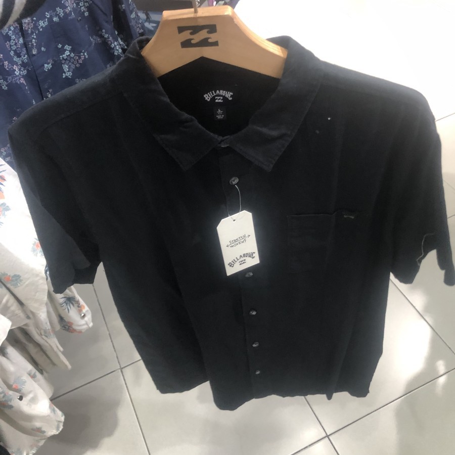 Kemeja pria billabong original woven top black