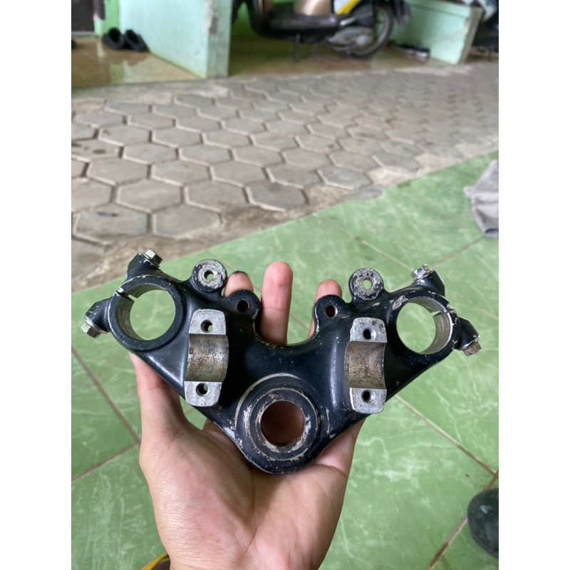 segitiga atas GL