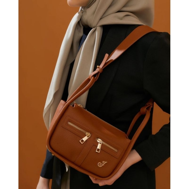 Kanaya bag jingga scarvers terbaru
