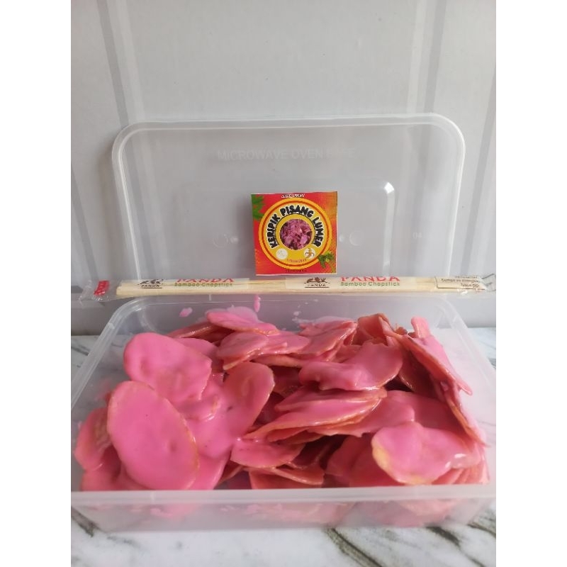 

keripik Pisang Lumer Varian Stroberi