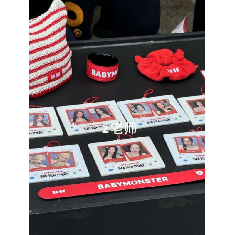 [READY] OFFICIAL MD MERCHANDISE WORLD TOUR HELLO MONSTERS LS CHARM WINGS JAPAN / UCHIWA AHYEON BABYM