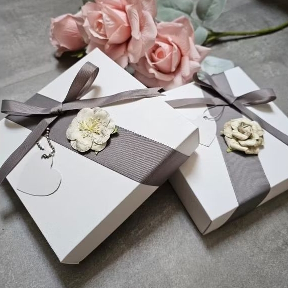 

kotak kado gift hampers hadiah