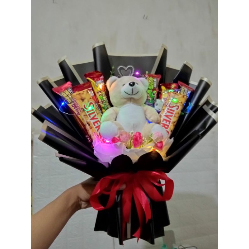 

Buket Coklat Silverqueen Boneka Spesial hari Valentine, Ulang tahun, anniversary dll