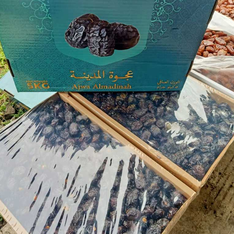 

Kurma ajwa dates premium isi 5 kg