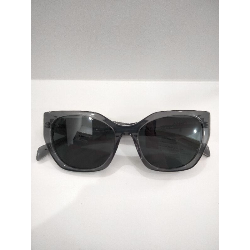 Kacamata fashion gaya original PRADA buat cewe atau cowo