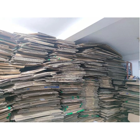 

Dus Kardus Peking Packing Dus Tebal Pengaman Barang Untuk Produk Besar