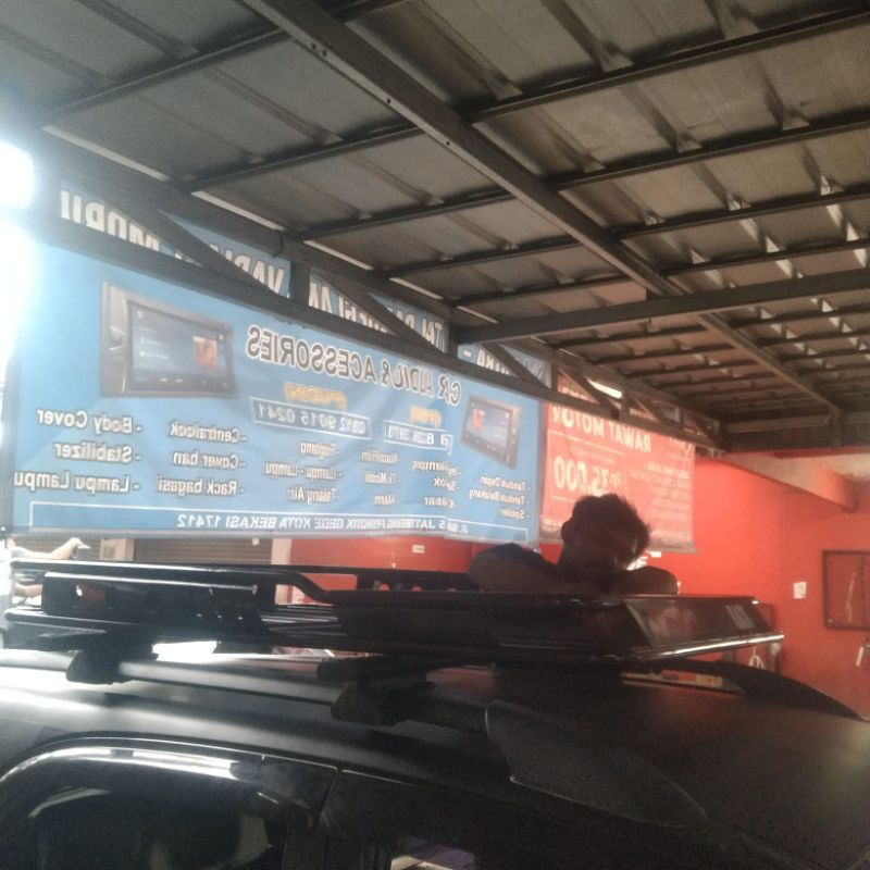 Roof rack bagasi atas mobil Fortuner lama model jepit roof rail