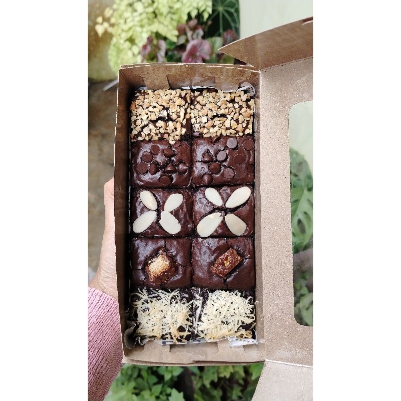 

Fudgy Brownies 20x10 cm by Karistra Kitchen