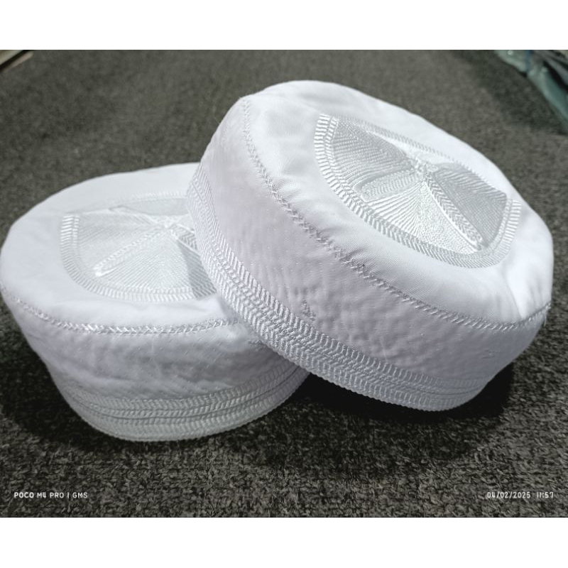 KOPIAH MADINAH BUGIS