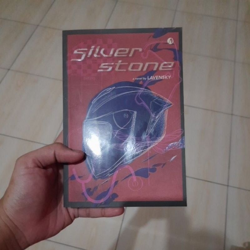 

Novel Silverstone Skyrettes - deffect sale