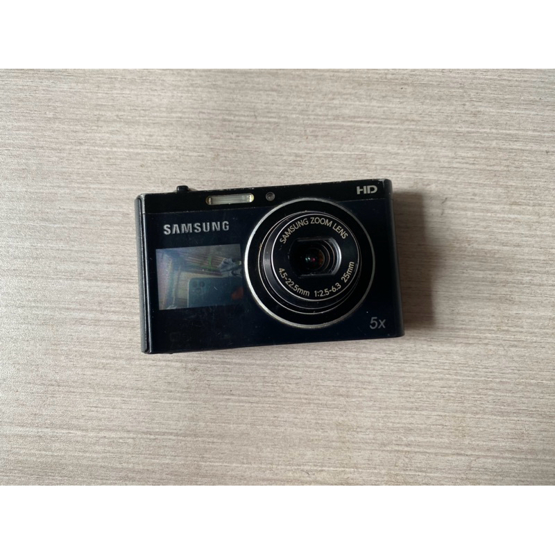 Kamera Samsung DV300F