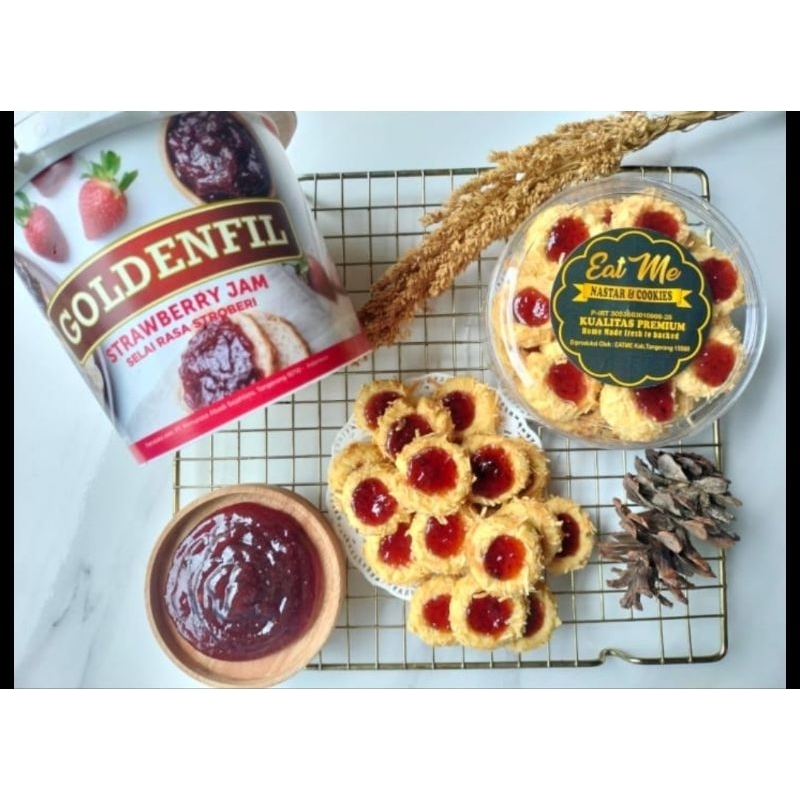 

KUE STRAWBERY TUMBRIN COOKIES PREMIU.