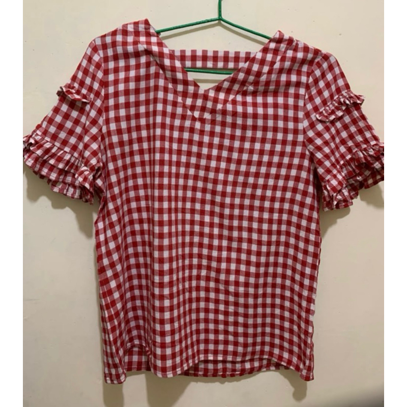 atasan blouse kotak kotak merah