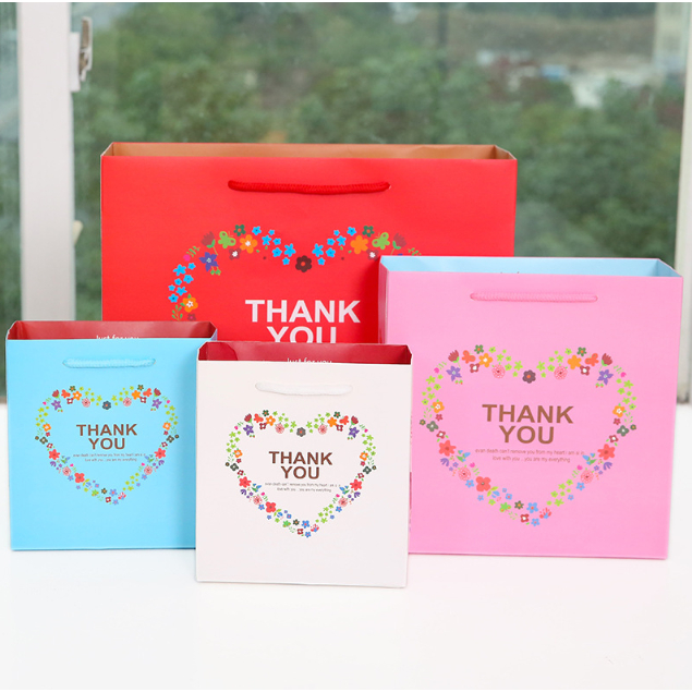 

Paper Bag Tebal Premium Impor Motif Tulisan Thank You Terimakasih Tas Hadiah Goodie Bag Tas Kado Souvenir Ulang Tahun Pernikahan Tas Ulang Tahun Gift Box Tote Bag PAPERBAG Valentine