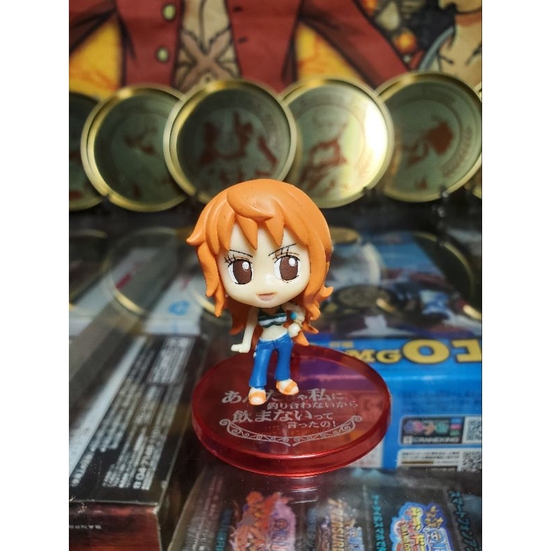 Action figure one piece Nami mini original bandai.