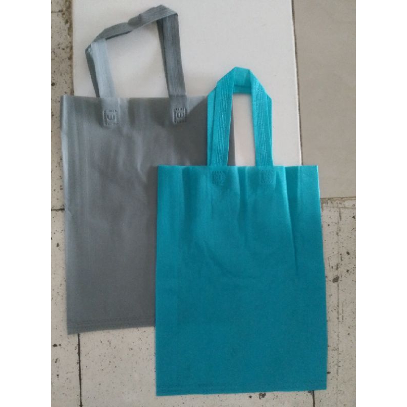 

Goodie bag ukuran 30×40