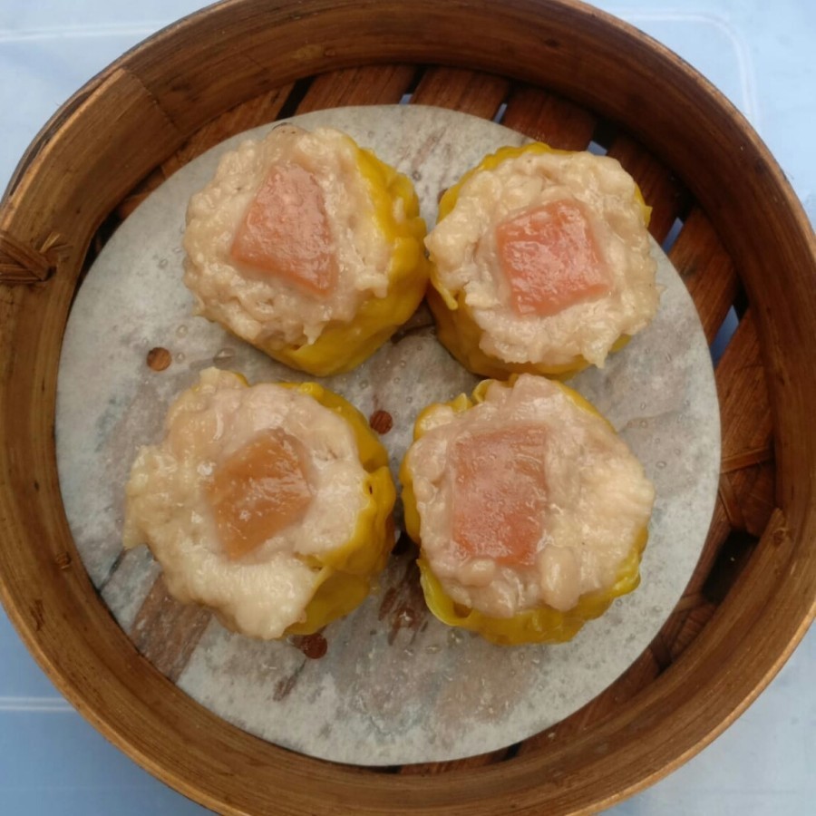 

Dim Sum siomay smoke beef kulit kuning Halal isi 12 pcs Frozen Siomay Smoke Beef