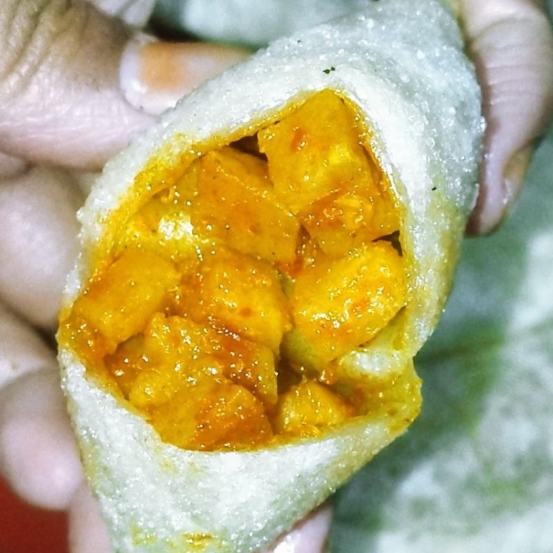 

cireng isi baso merecon , isi 10pcs/pack free Chilioil . by JIGANA CIRENG