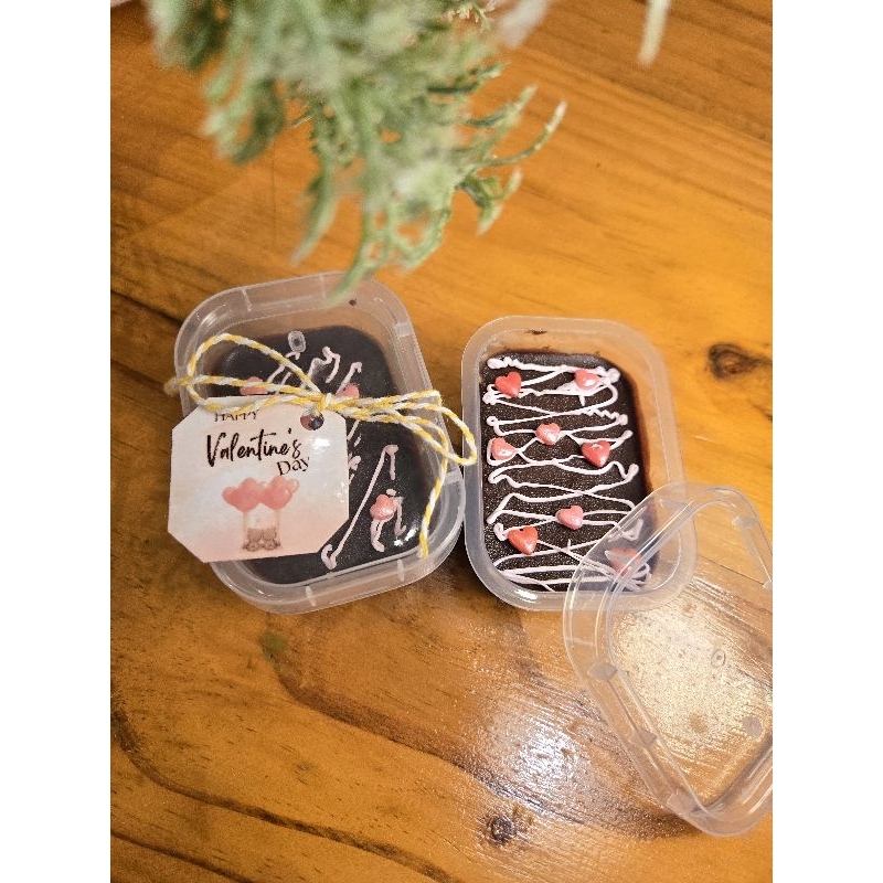 

Brownies Kukus Dark Choco Premium Pistachio Hampers Valentine