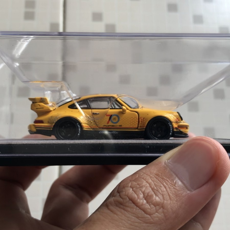 Diecast PGM Porsche RWB 70th Anniversary Yellow Brand New Seal