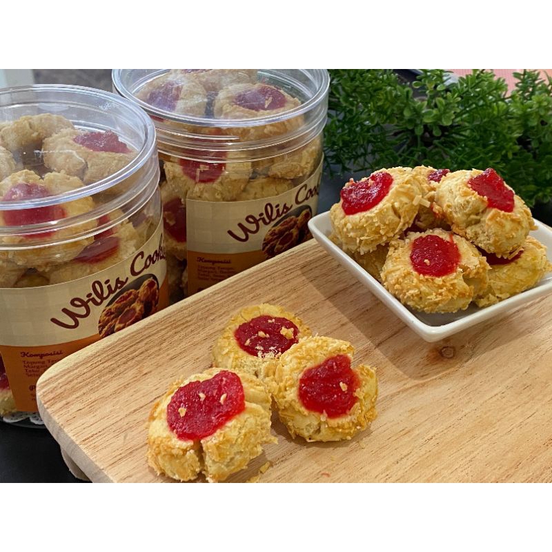 

THUMBPRINT STRAWBERRY TOPLES 600ml