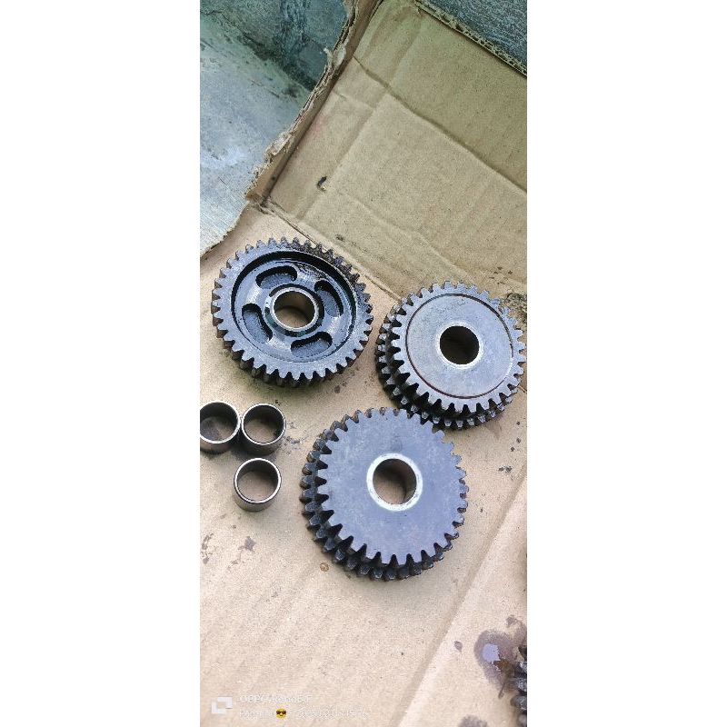 Rasio gigi 1. mata 38 Vega Jupiter z