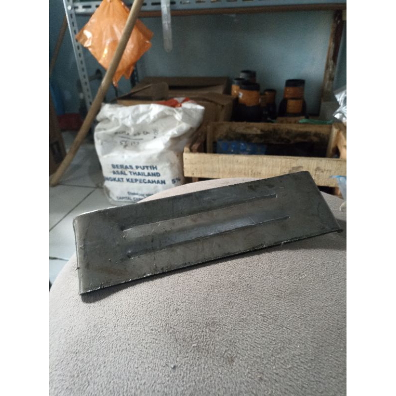 daun roda traktor g 1000