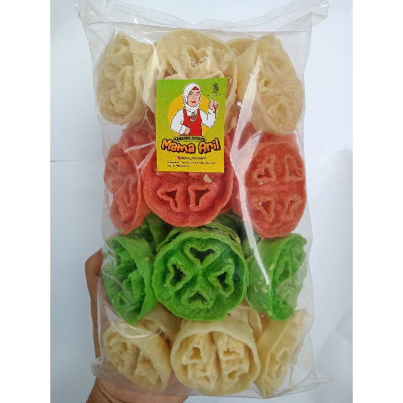 

Kue Kembang Goyang Warna
