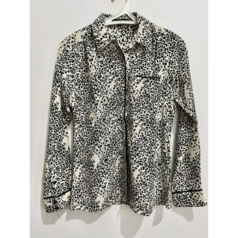 Kemeja Connexion Leopard (Preloved/Second)