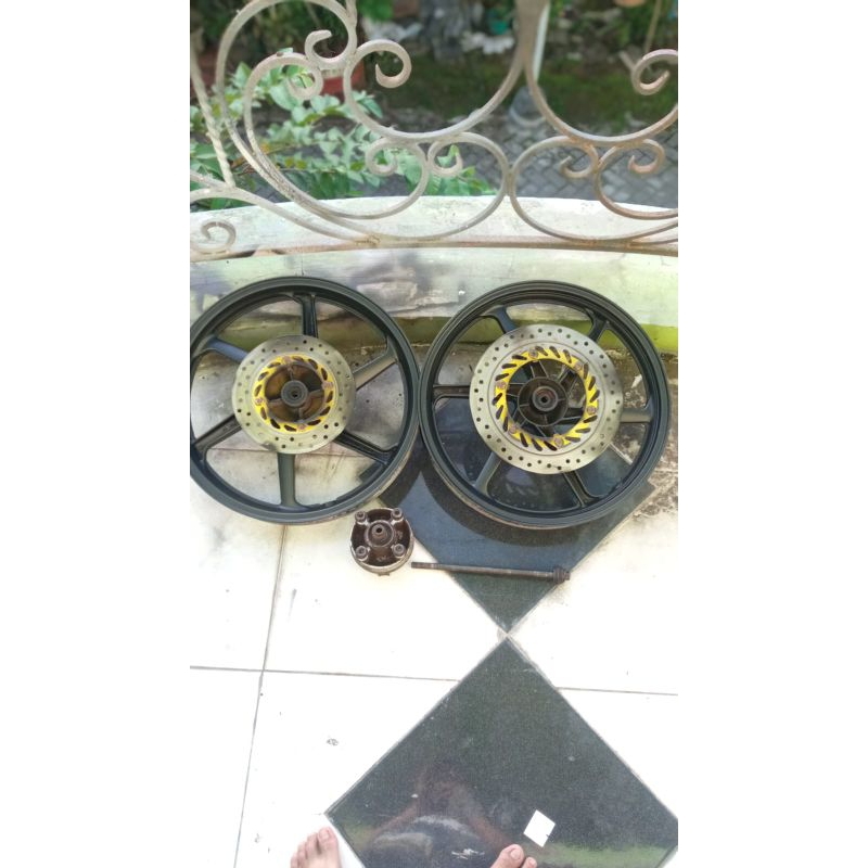 velg model cbr old atau velg honda model cbr old atau velg model ninja