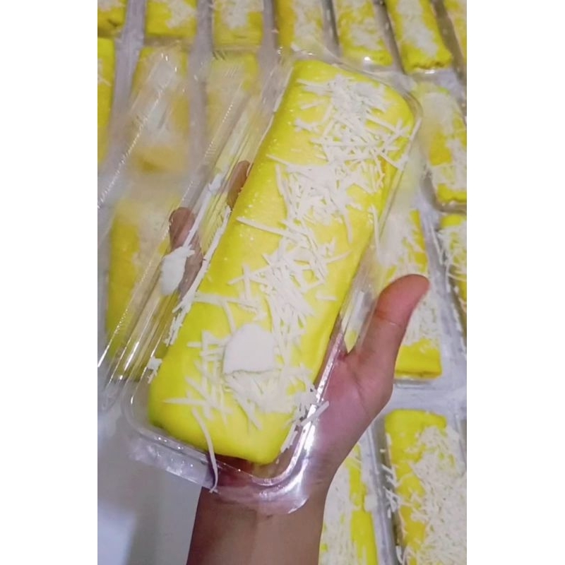 

Pancake Durian Roll