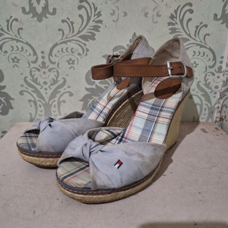 sandal Wedges branded size 36 preloved