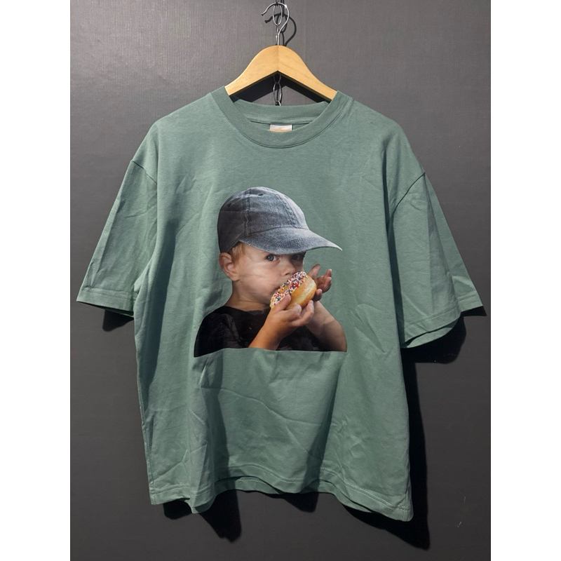 ADLV CAPS BOY GREEN SAGE SECOND USED TEE TSHIRT
