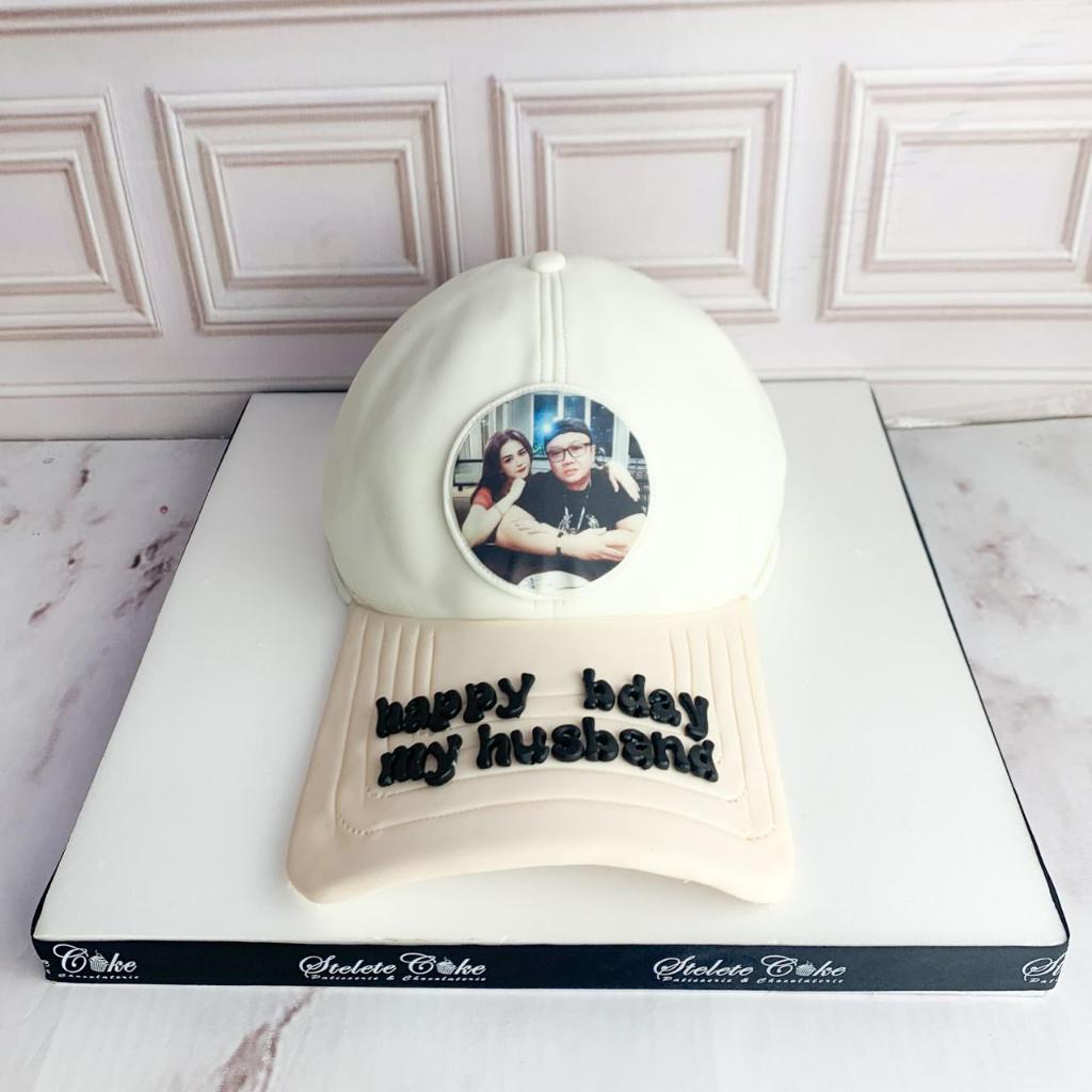 

Kue Ulang Tahun/Birthday Cake/Kue Ultah Tema Topi/Kue Birthday Jakarta/Kue Topi