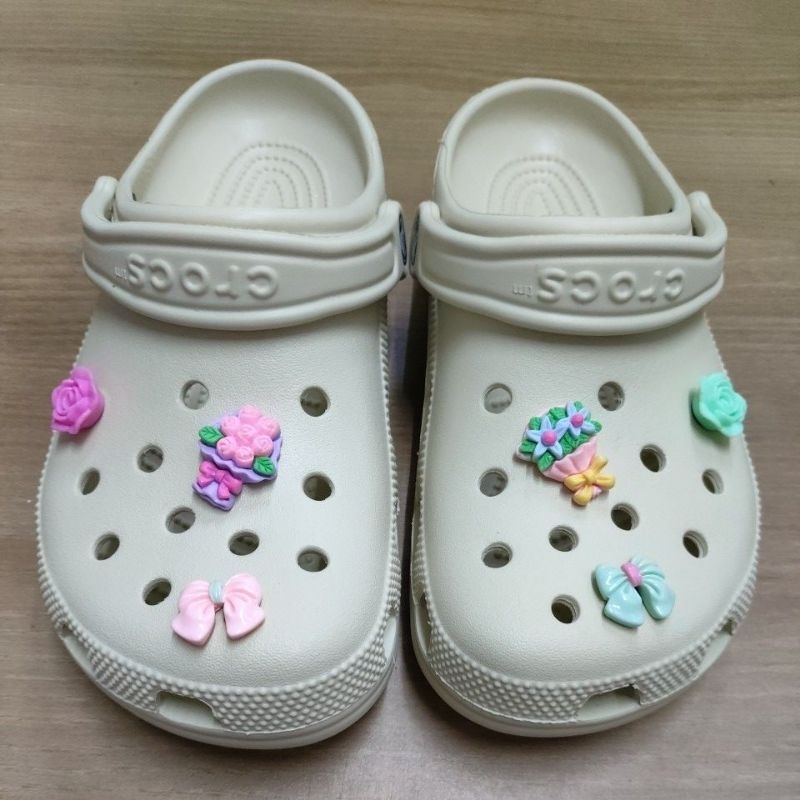 SANDAL CROCS M6 W8 CREAM CLASSIC CLOG BEIGE CREAM NO CUTTING MADE IN INDONESIA M6W8 ASLI ORIGINAL AU