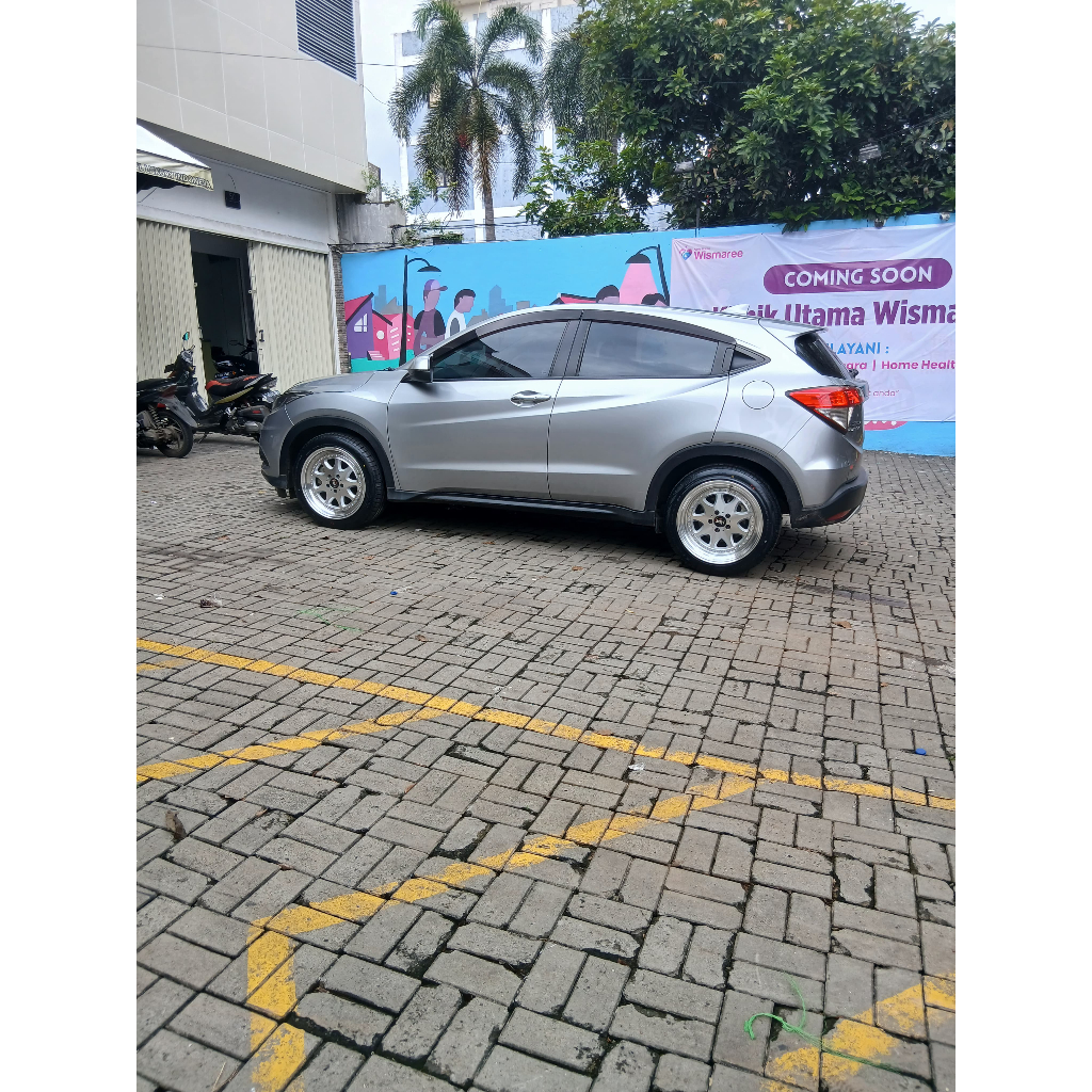 PAKET VELG PLUS BAN FORCEUM 235 50 R18 UNTUK MOBIL HRV USE VELG HSR BAVARIA RING 18