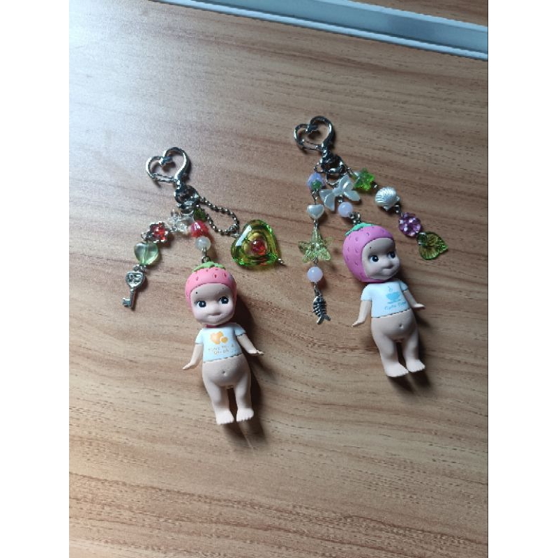 sonny angel strawberry seoul keychain