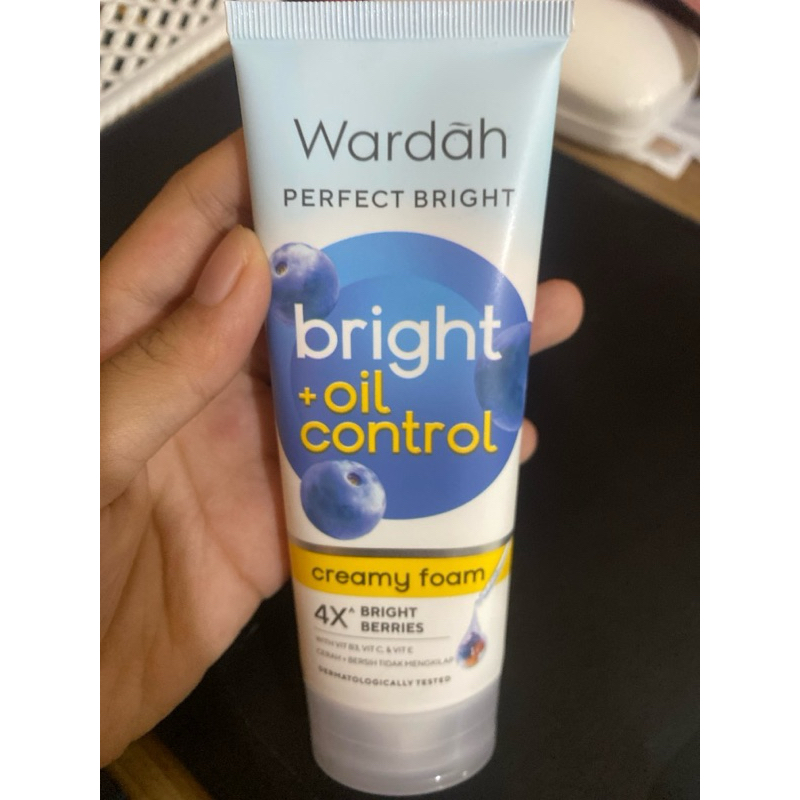 Wardah Perfect Bright Creamy Foam