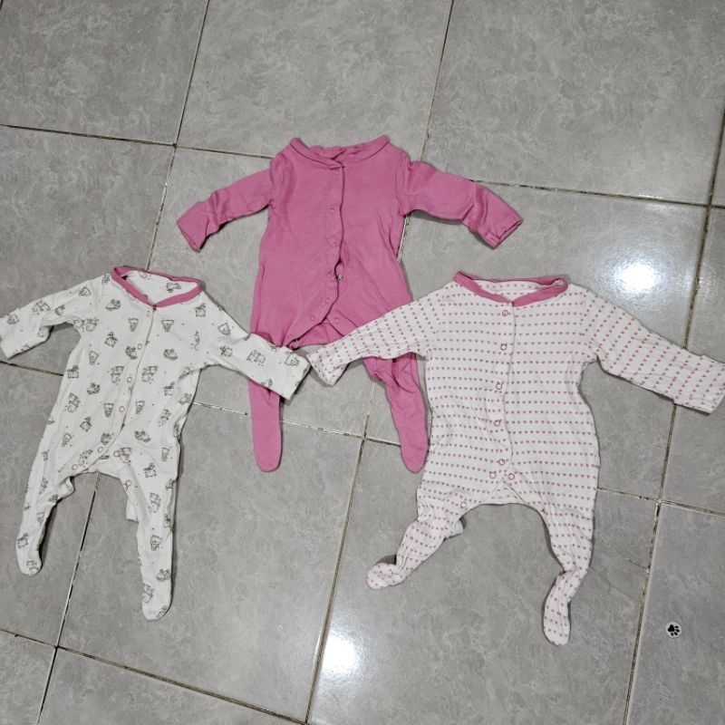 (Dapat 3 pcs) Preloved Baju Anak Bayi New Born merk Mothercare