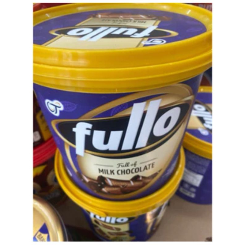 

[1 KARTON = 6 Kaleng × @200GRAM] Fullo Milk Chocolate Wafer Roll Cokelat