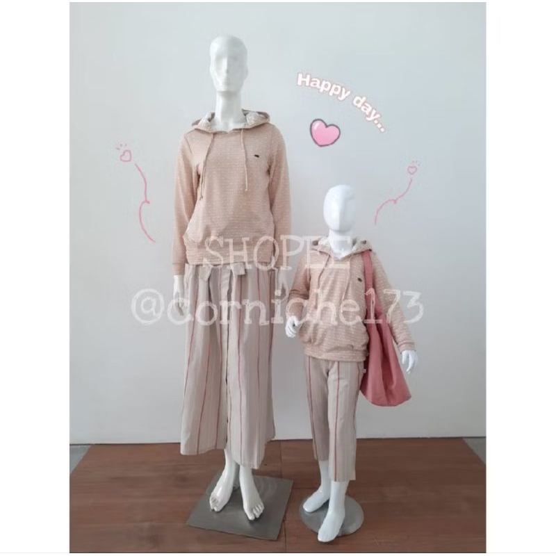 Airin Cream Sweater - CORNICHE, Pakaian Wanita
