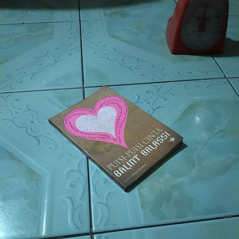 buku PUISI-PUISI CINTA BALINT BALASSI